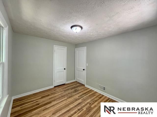 6036 Walnut Street, Omaha, NE 68106