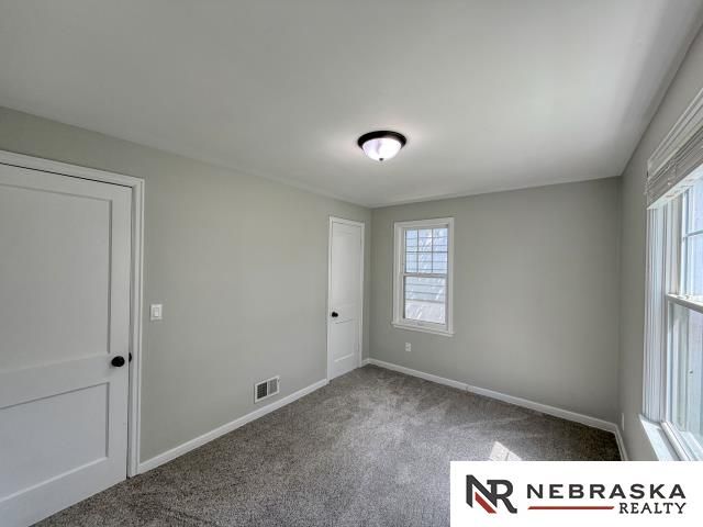 6036 Walnut Street, Omaha, NE 68106