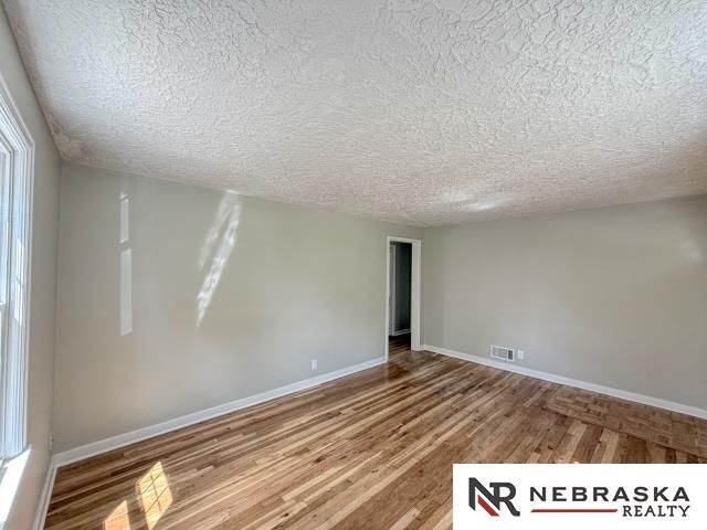 6036 Walnut Street, Omaha, NE 68106