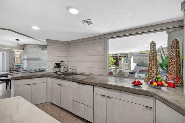 2040 Coral Reef Drive, Lauderdale By The Sea, FL 33062