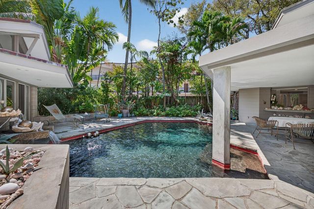 2040 Coral Reef Drive, Lauderdale By The Sea, FL 33062