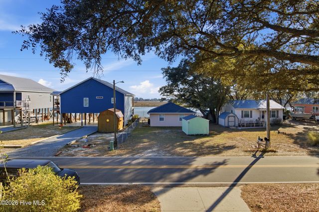 452 Lockwood Folly Road SE, Bolivia, NC 28422