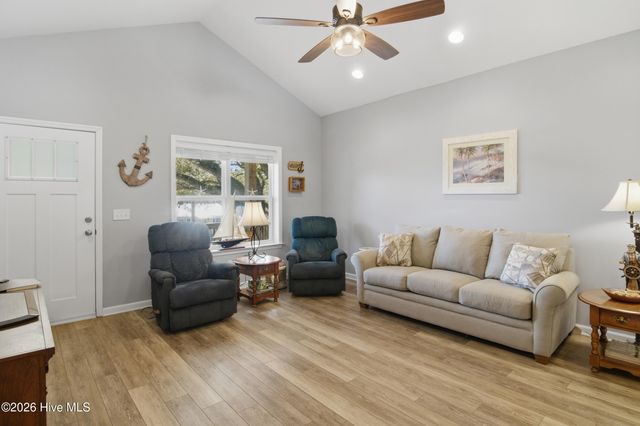 452 Lockwood Folly Road SE, Bolivia, NC 28422