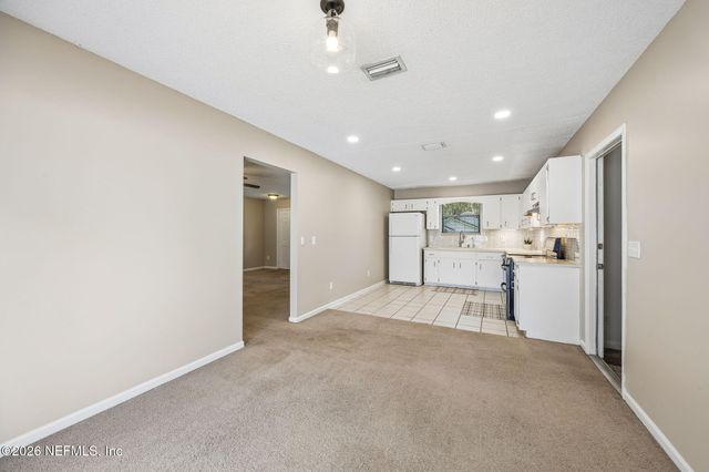 10429 TIMBER CREEK Lane, Jacksonville, FL 32221