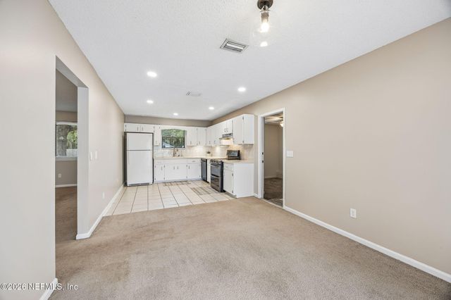 10429 TIMBER CREEK Lane, Jacksonville, FL 32221