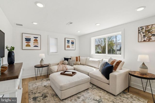 6966 FOWLER ST, Philadelphia, PA 19128