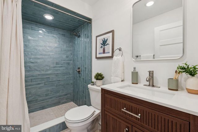 6966 FOWLER ST, Philadelphia, PA 19128