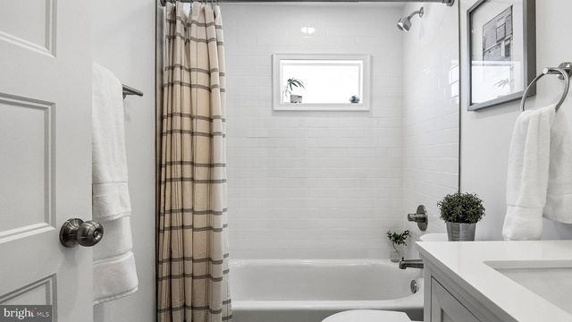 6966 FOWLER ST, Philadelphia, PA 19128