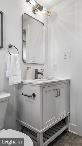 6966 FOWLER ST, Philadelphia, PA 19128