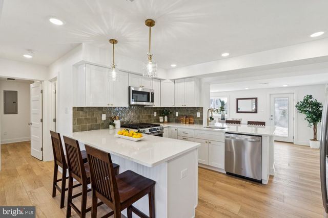 6966 FOWLER ST, Philadelphia, PA 19128