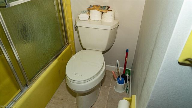 5541 Westwind LN, Fort Myers, FL 33919