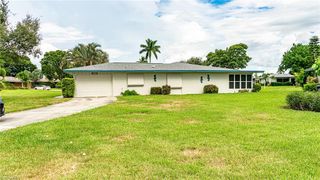 5541 Westwind LN, Fort Myers, FL 33919