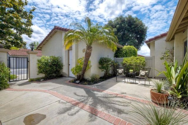 1973 Fairlee Drive, Encinitas, CA 92024