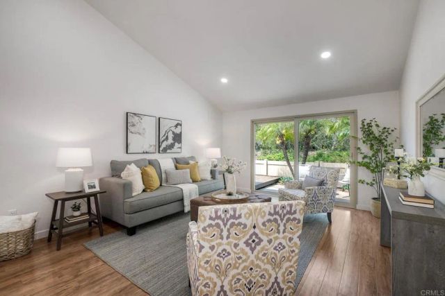 1973 Fairlee Drive, Encinitas, CA 92024