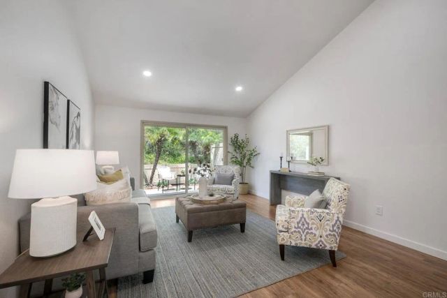 1973 Fairlee Drive, Encinitas, CA 92024