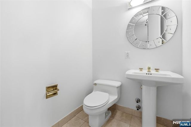 100 Winston Drive 5MN, Cliffside Park, NJ 07010