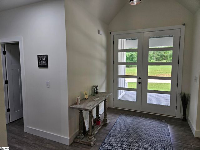4220 N Blue Ridge Drive, Greer, SC 29651