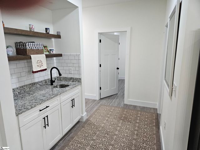 4220 N Blue Ridge Drive, Greer, SC 29651