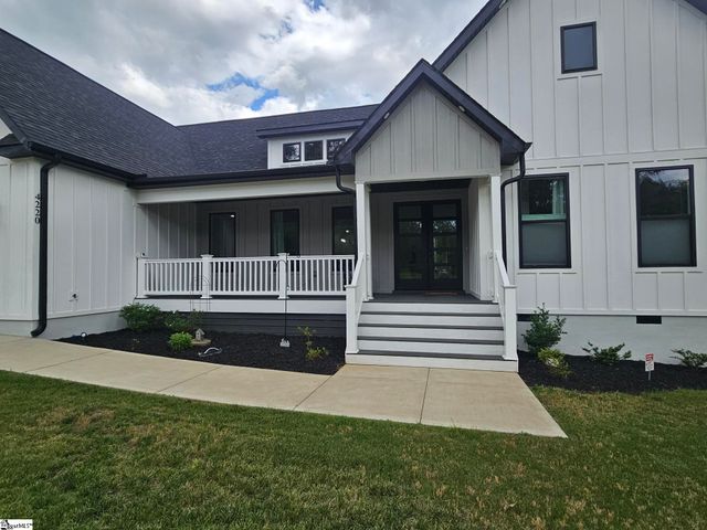 4220 N Blue Ridge Drive, Greer, SC 29651