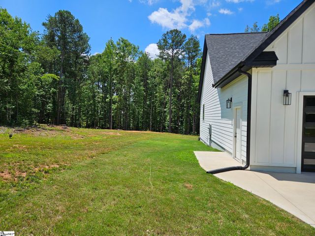 4220 N Blue Ridge Drive, Greer, SC 29651