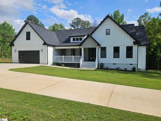 4220 N Blue Ridge Drive, Greer, SC 29651