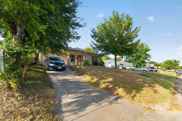 5532 Fernander Drive, Fort Worth, TX 76107