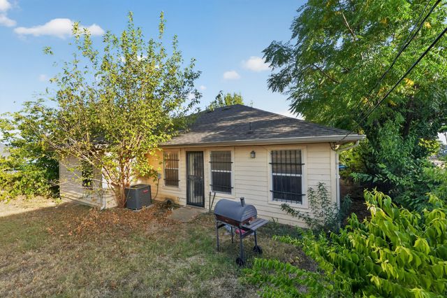 5532 Fernander Drive, Fort Worth, TX 76107