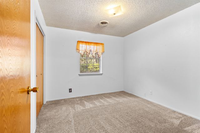 3505 Sunset Lane, Dalworthington Gardens, TX 76016