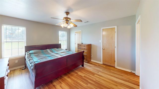 906 Waco Street, Dayton, TX 77535