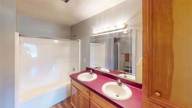906 Waco Street, Dayton, TX 77535