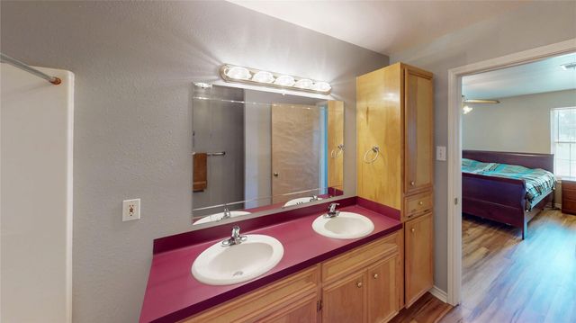 906 Waco Street, Dayton, TX 77535