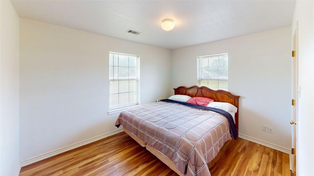 906 Waco Street, Dayton, TX 77535
