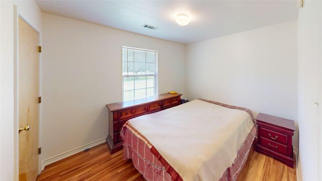 906 Waco Street, Dayton, TX 77535