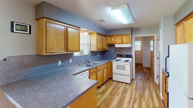 906 Waco Street, Dayton, TX 77535