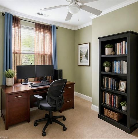 17 Warren DR, Newport News, VA 23608