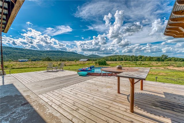 2786 NC 3510, Western Grove, AR 72685