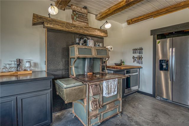 2786 NC 3510, Western Grove, AR 72685