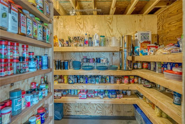 2786 NC 3510, Western Grove, AR 72685