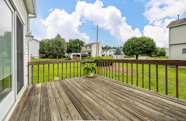 1 Melucci Court, West Haverstraw, NY 10993