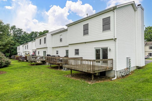 1 Melucci Court, West Haverstraw, NY 10993