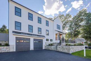 71 Old Nahant Rd, Wakefield, MA 01880