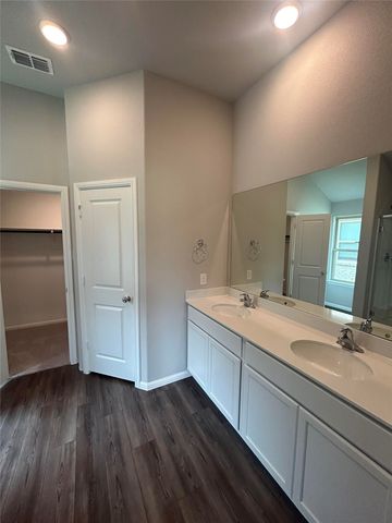 1813 Huisache Street, Royse City, TX 75189