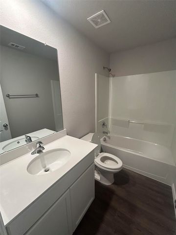 1813 Huisache Street, Royse City, TX 75189
