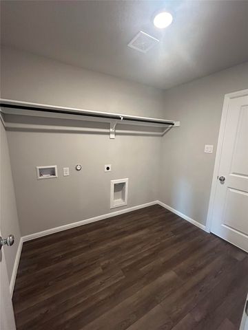 1813 Huisache Street, Royse City, TX 75189
