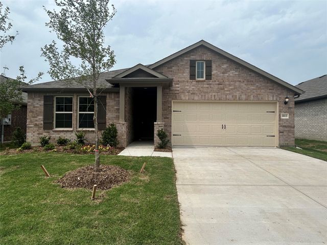 1813 Huisache Street, Royse City, TX 75189