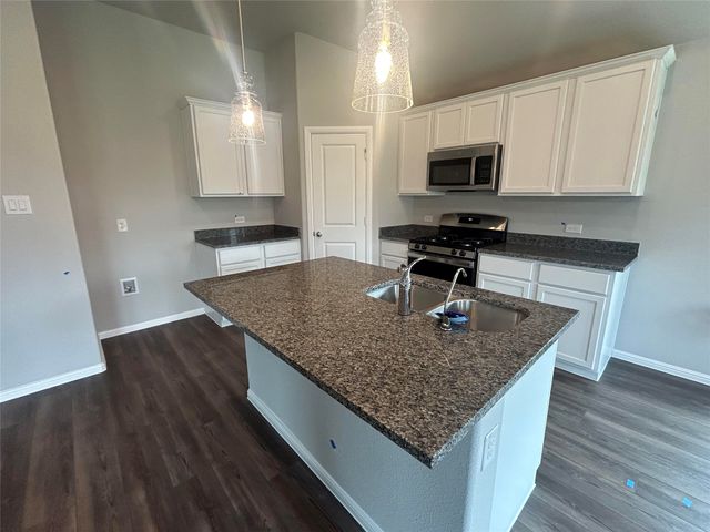 1813 Huisache Street, Royse City, TX 75189