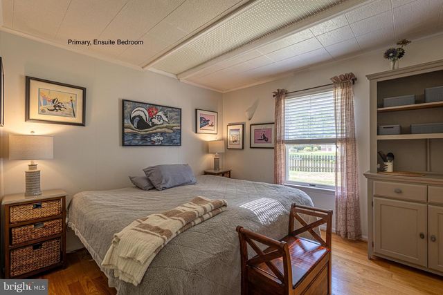 37 HICKORY LN, Reedville, VA 22539