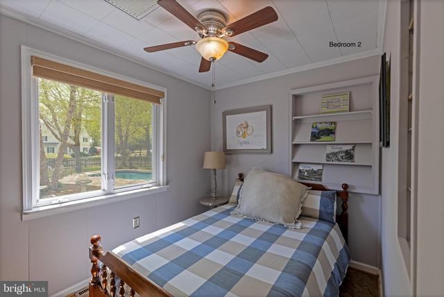 37 HICKORY LN, Reedville, VA 22539