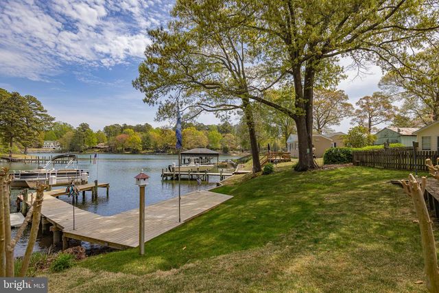 37 HICKORY LN, Reedville, VA 22539