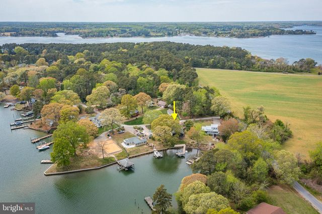 37 HICKORY LN, Reedville, VA 22539